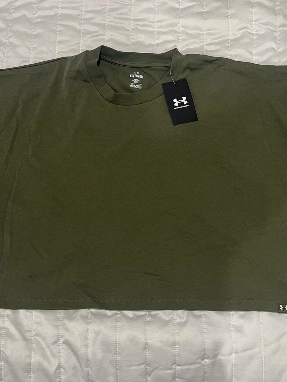 Women’s Cropped Under Armour Olive Green Short Sleeve Tee
